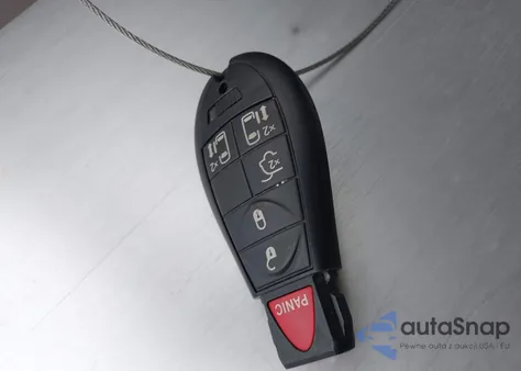 2010 Chrysler Town & Country Lx z USA, uszkodzony, nr VIN 2A4RR4DE6AR108148